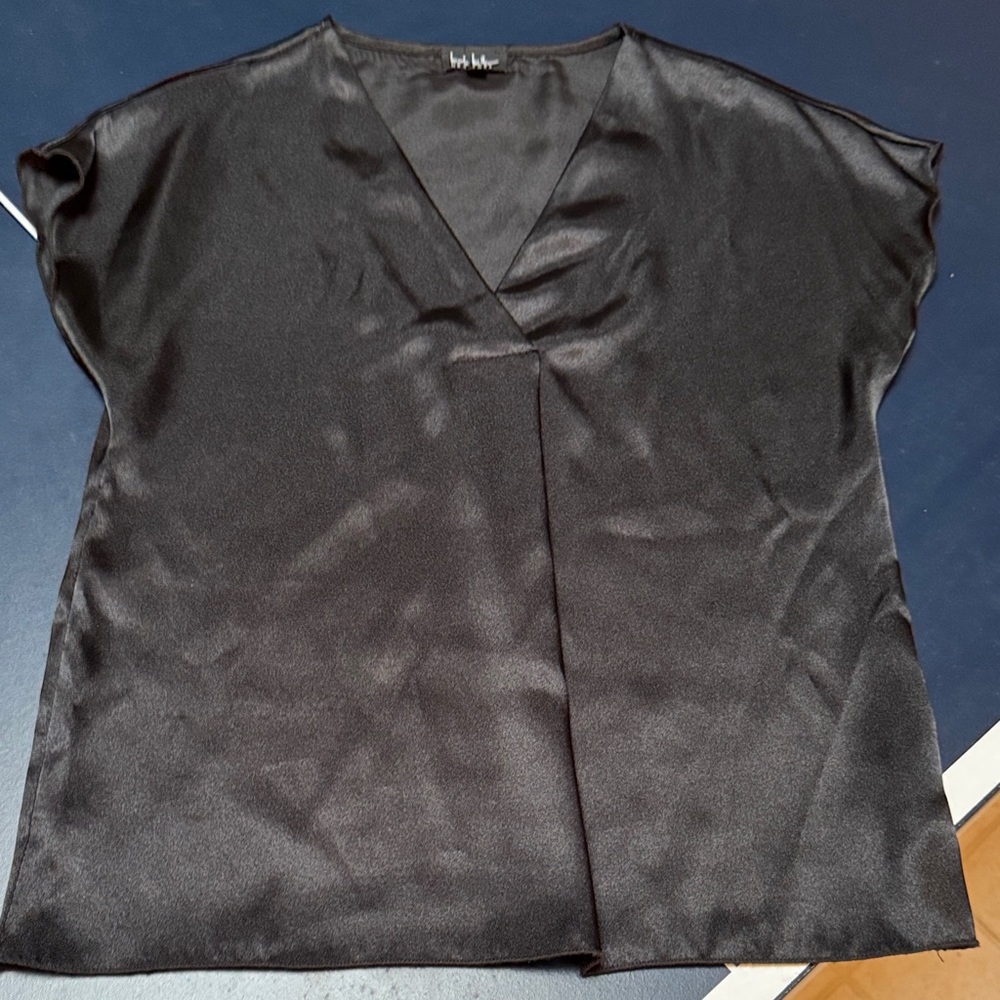 Nicole Miller satin top XS